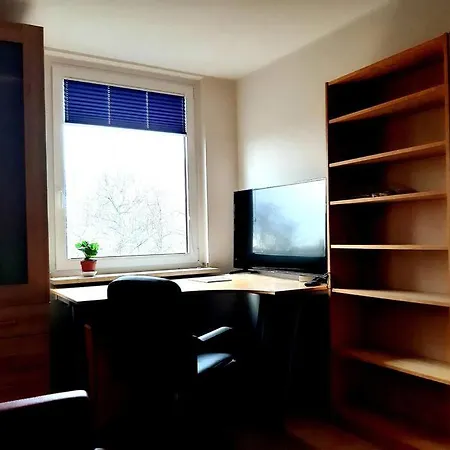 Zentral Und Doch Apartman *