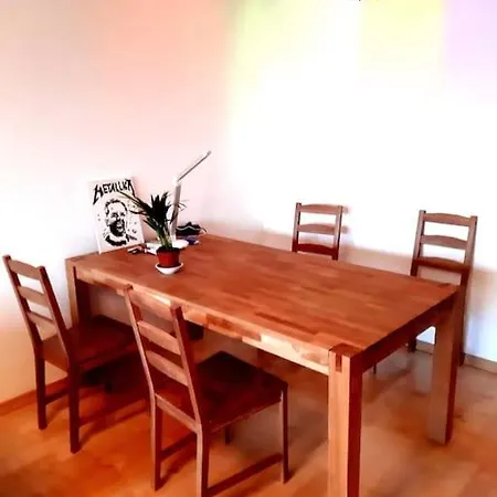 Zentral Und Doch * Köln